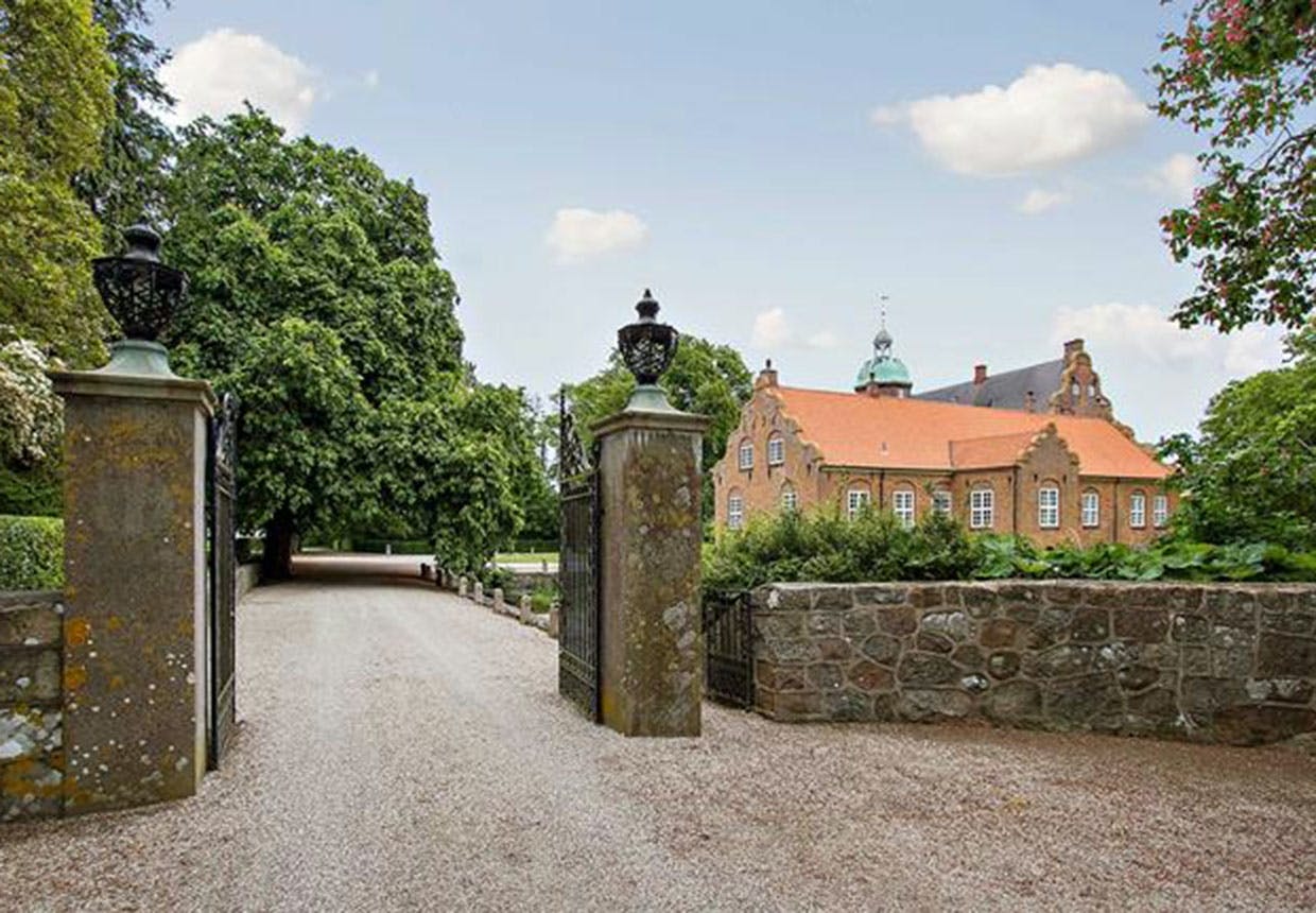 Englands mindste slot til salg - Little Woolford | bobedre.dk