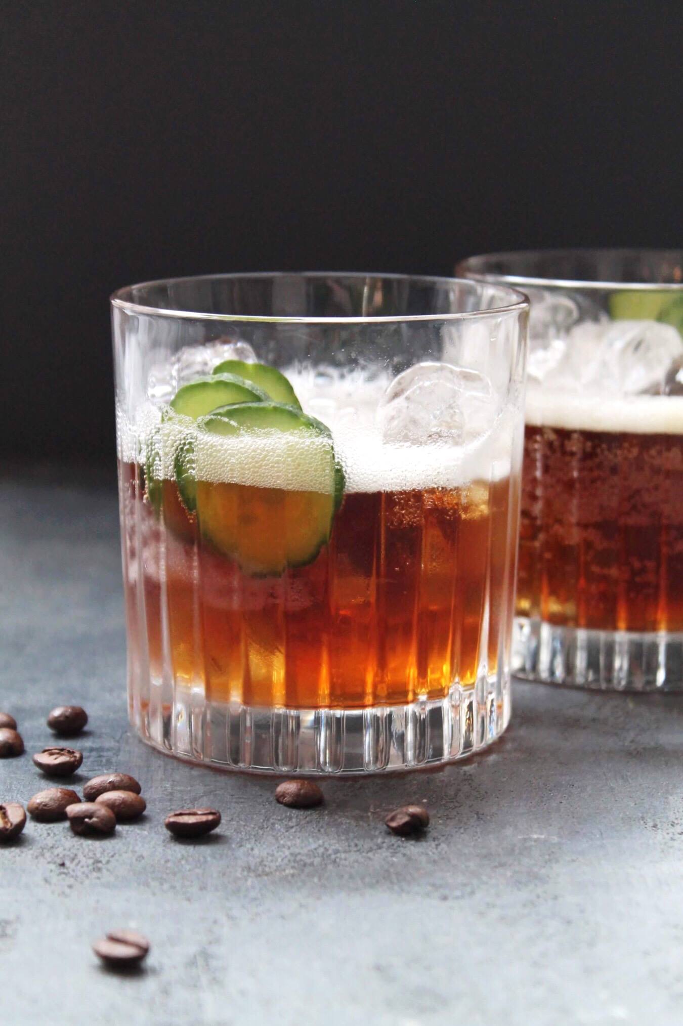 Prøv en boblende Espresso Tonic både med og uden gin bobedre.dk