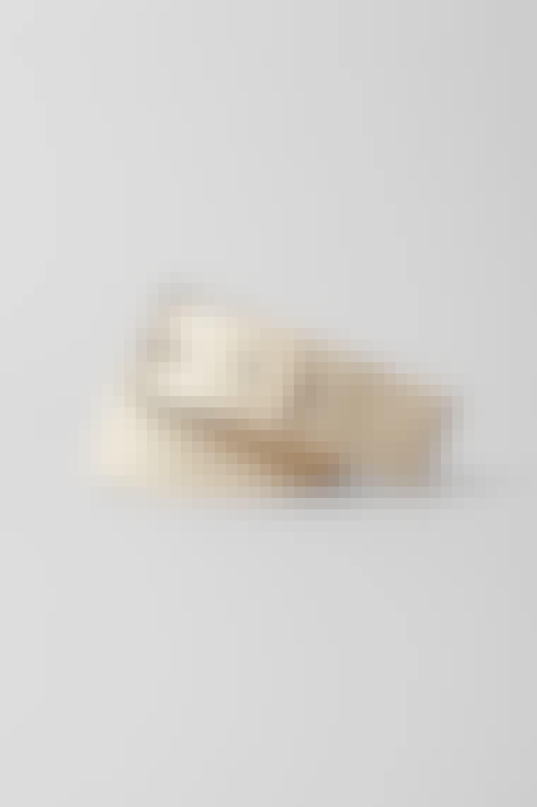 Bredt vævet bælte med metal spænde i beige