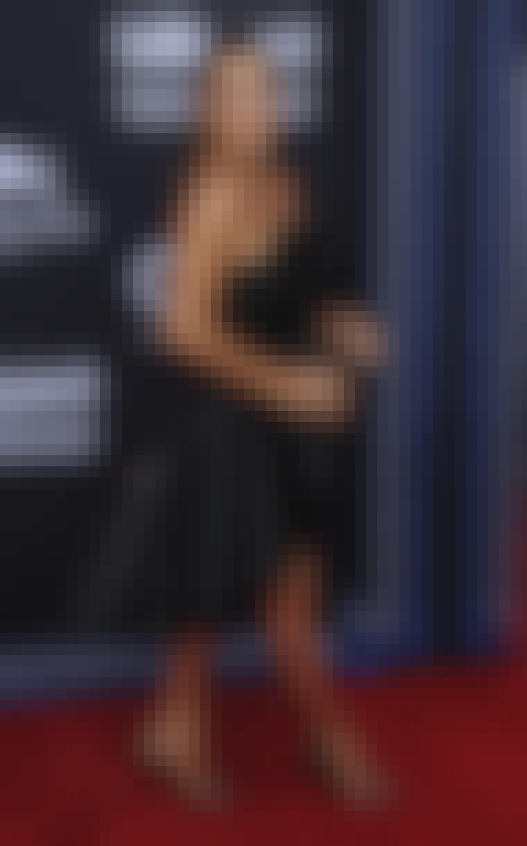Eva Longoria i Alberta Ferretti Billboard 2019: Se de beste antrekkene
