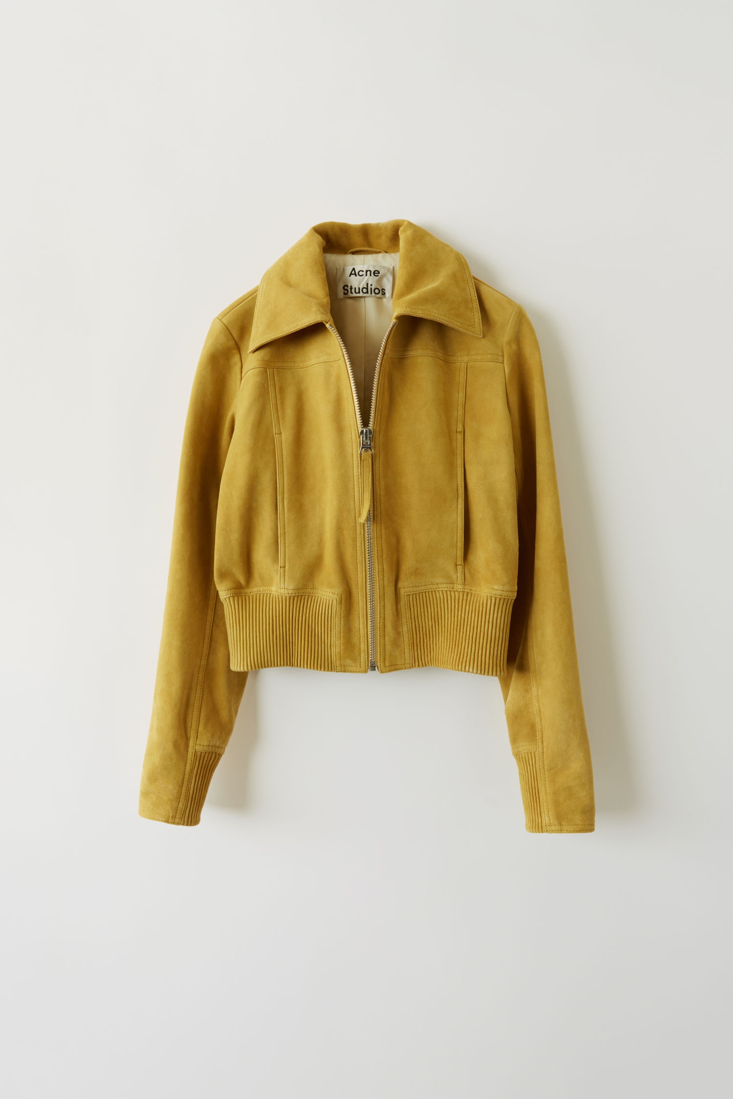 12 fine vårjakker og kåper | costume.no 12 fine vårjakker og kåper | costume.no