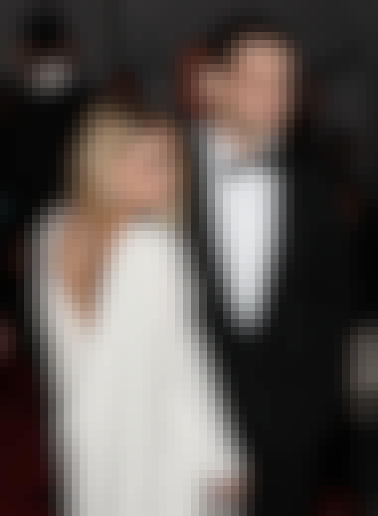 Ashley Olsen har også hevet seg på hårtrenden, og ble nylig sett med skulderlangt hår. Her med kjæresten ved sin side.