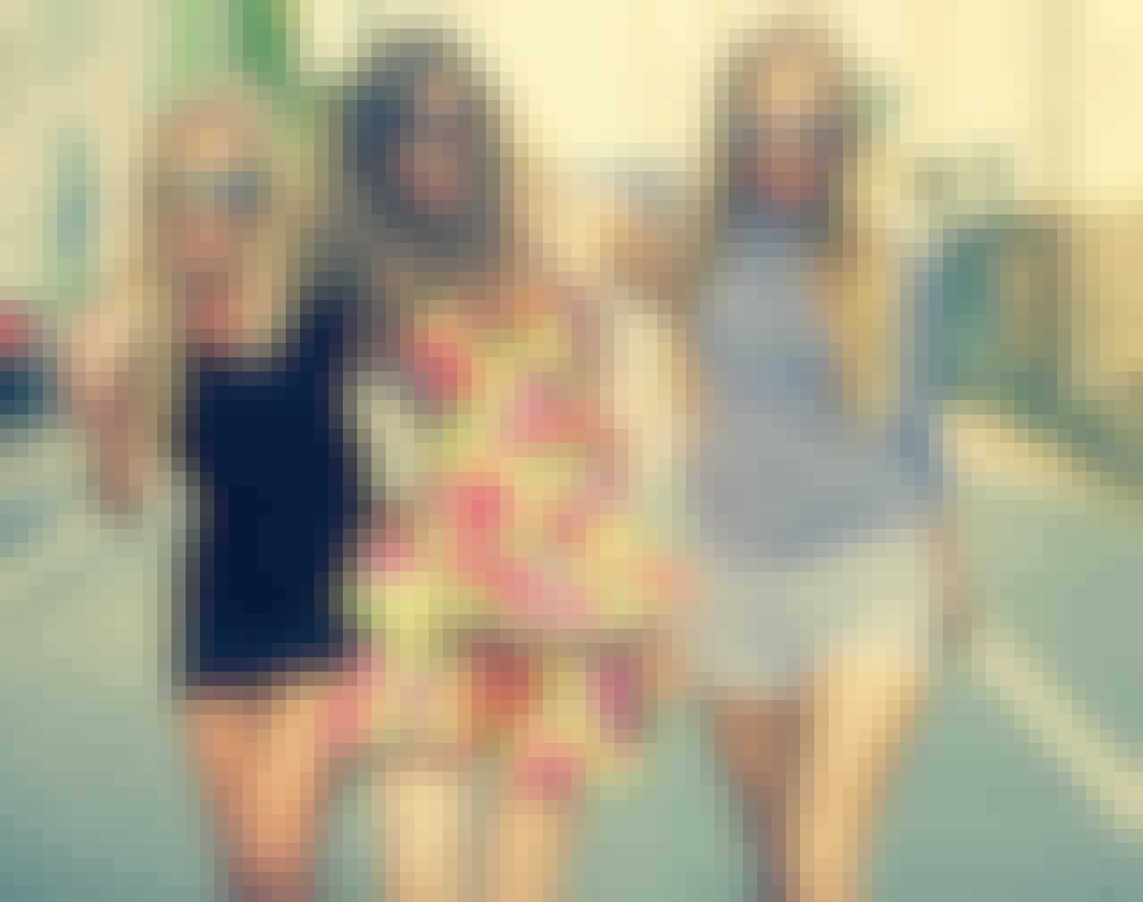 Karoline Andersson, Maja Casablanca og Carolina Engman er alle tre modeller i Bik Bok sin nye sommerkampanje.
