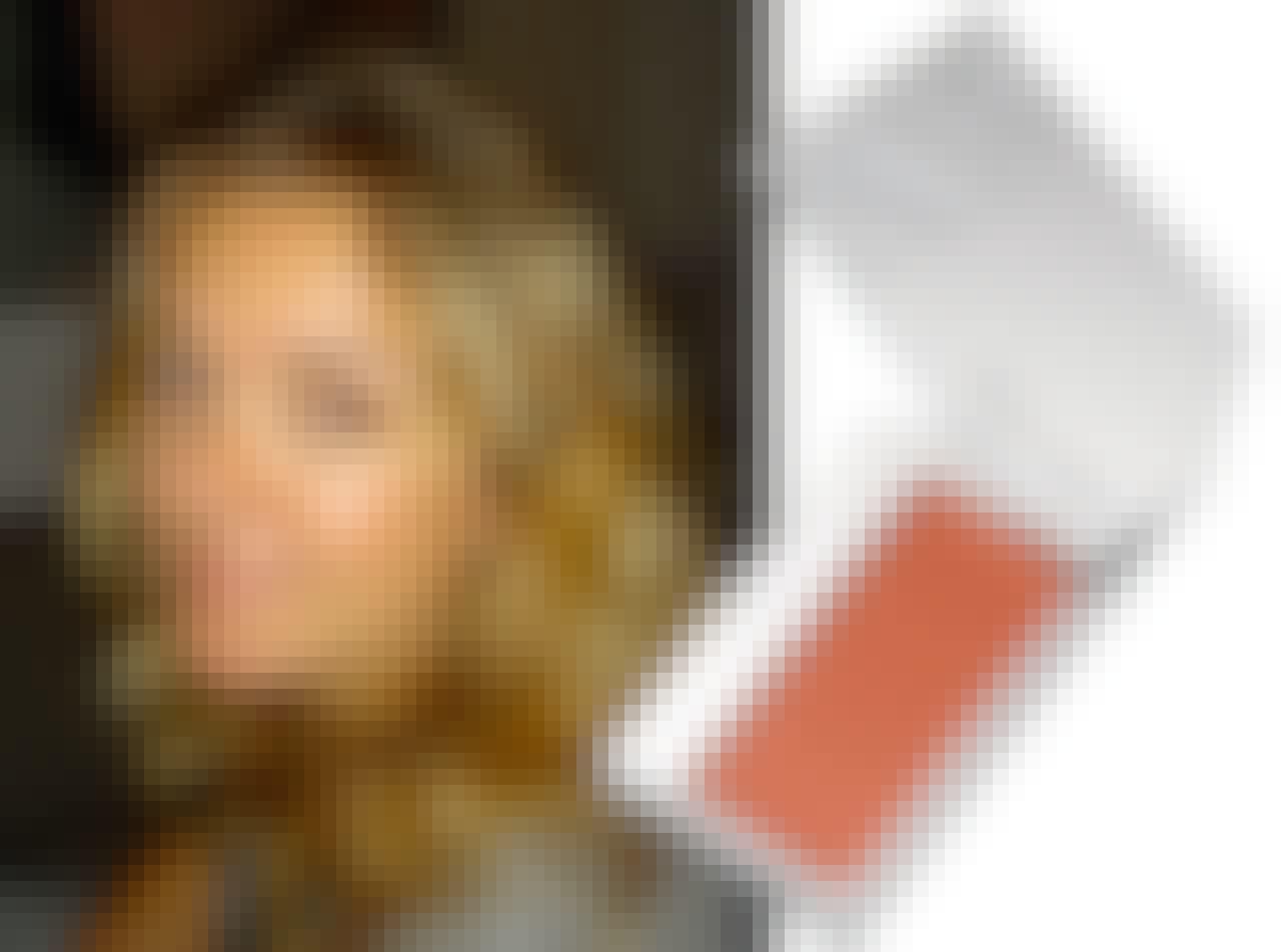 Kirsten Kjær Weis (tv.) og Lip tint i dream state fra Kjær Weis til 313 kr.