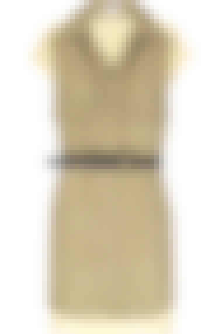 Kjole fra Chloé til ca. 5.380 kr. Før: ca. 10.700 kr. hos Net-a-porter.com.