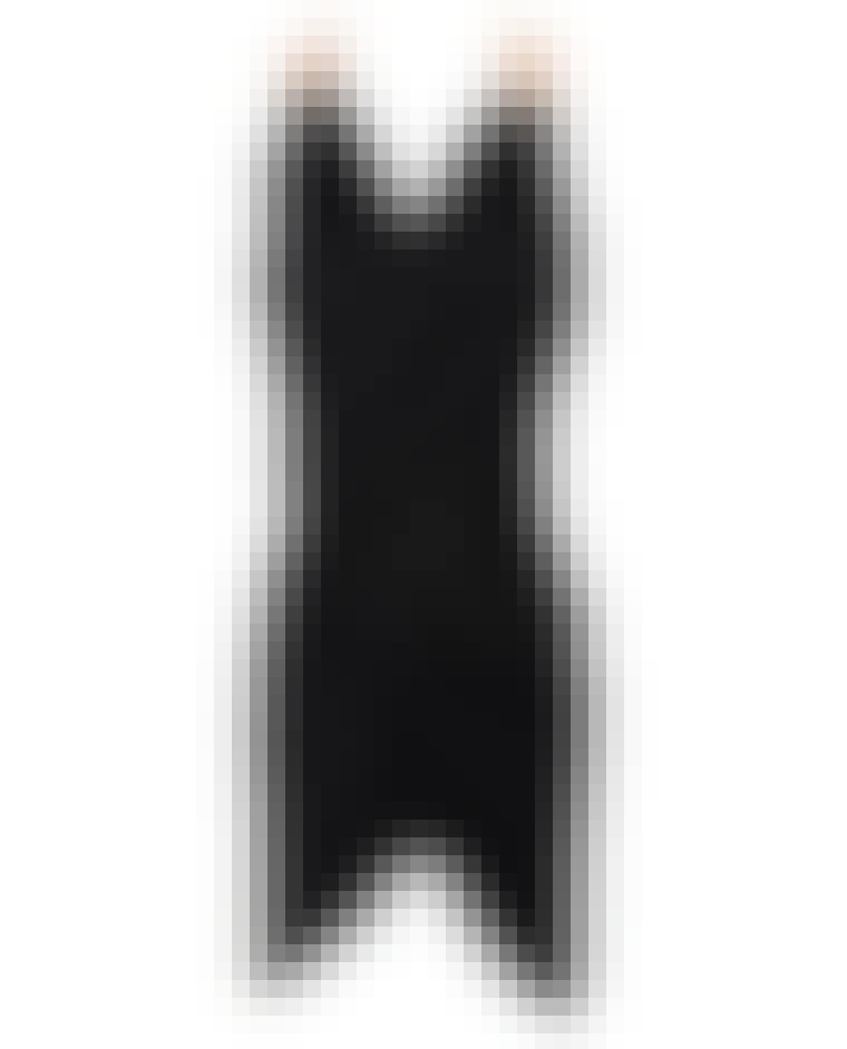 DEN LILLE SORTE: Kjole fra Alexander Wang til ca. 4.830 kr. hos Brownsfashion.com.