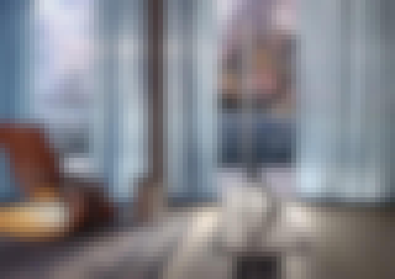 Lifestyle_NeoQLED8K_QN900A_C_NoLogo