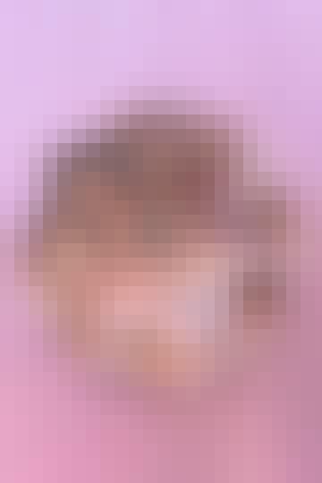 Find et smukt fad som bryllupsgave.