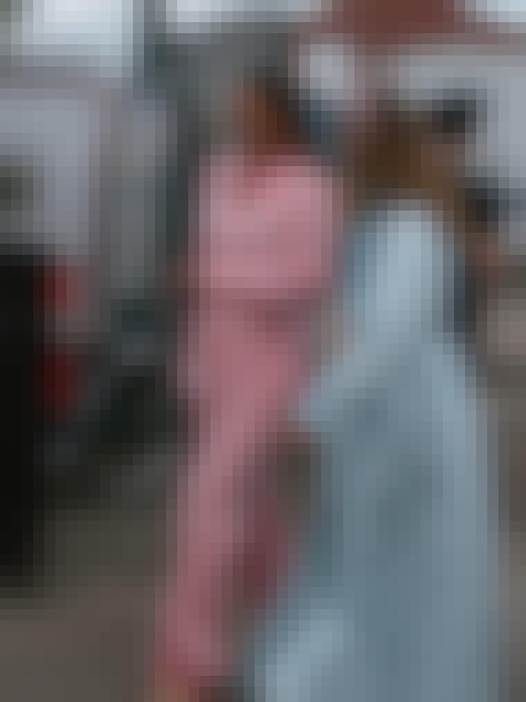 P1099378