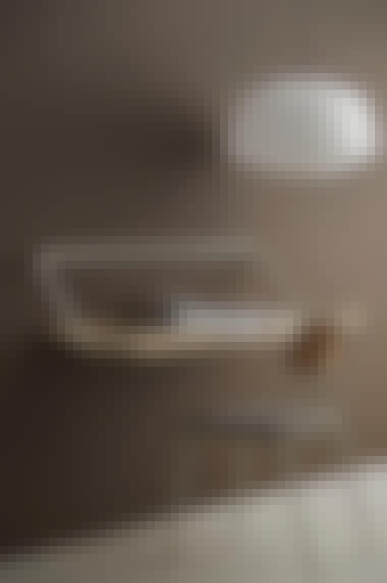 b3