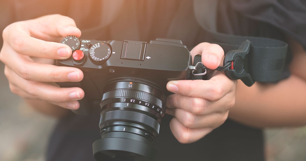 Xolamning yashirin kamerasi bor. Xolamning yashirin kamerasi bor.