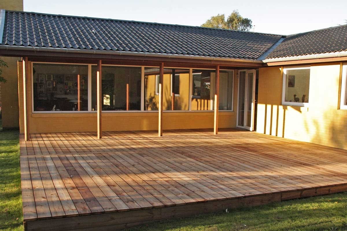 Voila. 66 kvadratmeter terrasse – og flott er den.