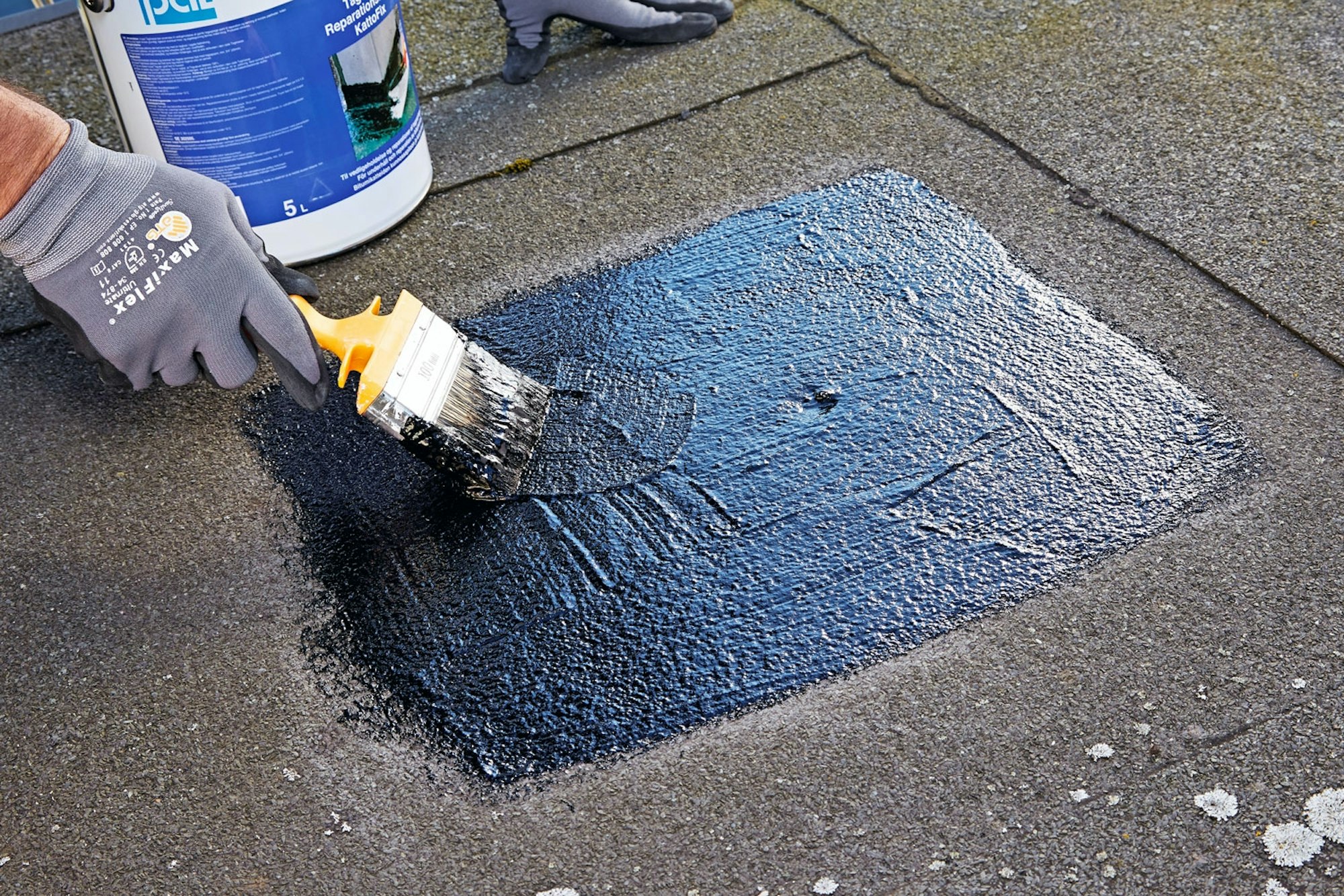 Reparer dit tagpap nemt og hurtigt | Gør Det Selv