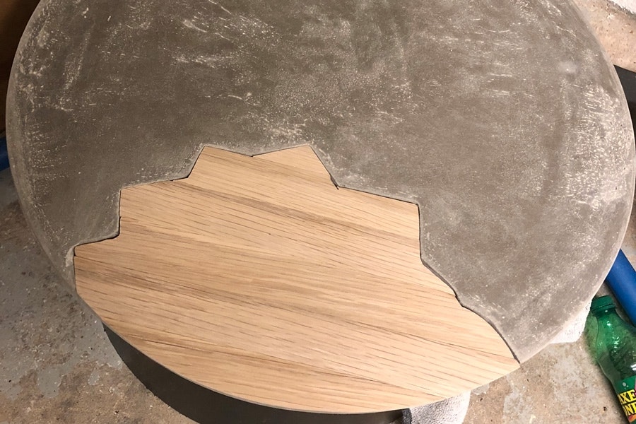 Støb et flot bord i træ og beton | Gør Det Selv