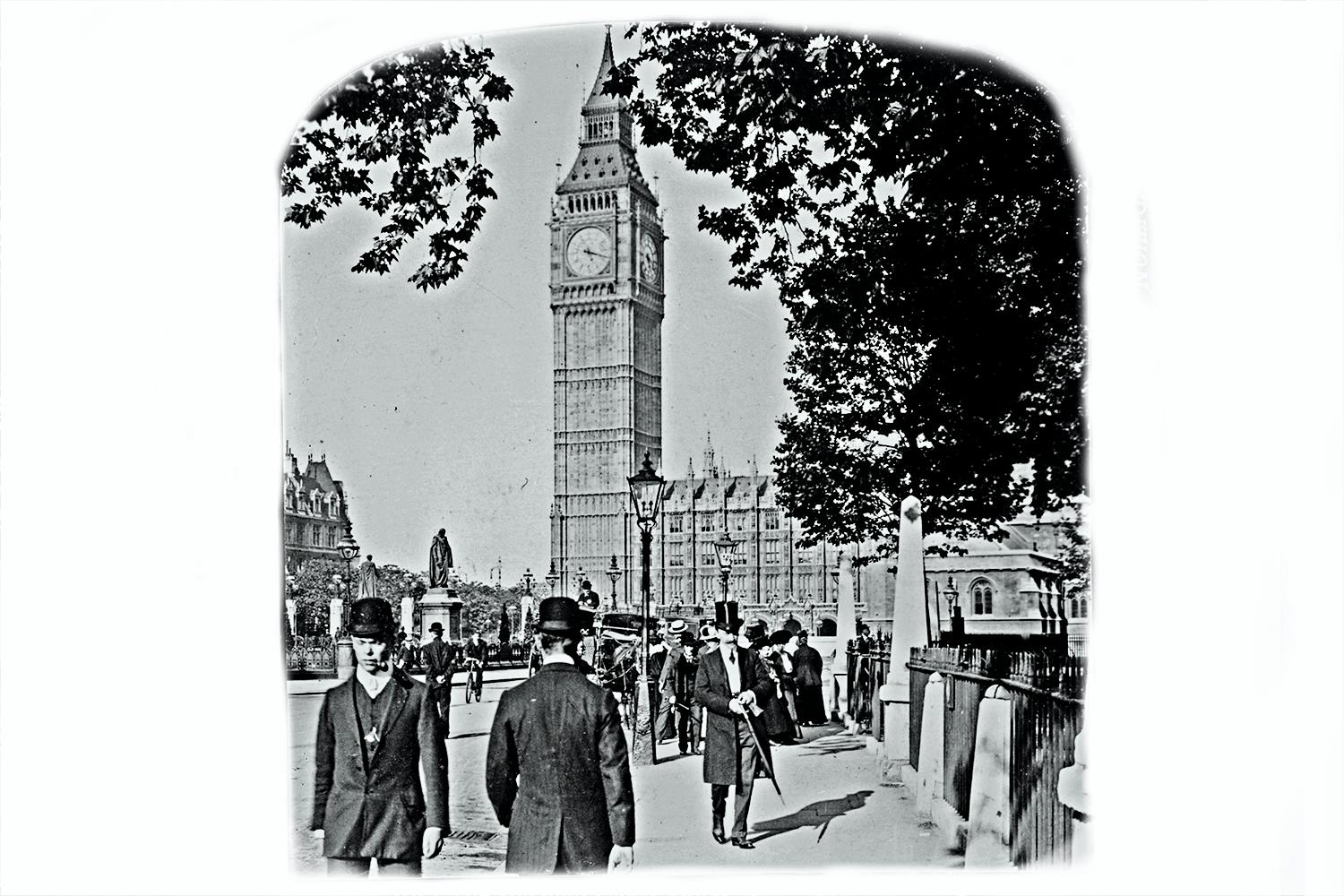 Klocktornet Big Ben i London på en bild från cirka 1909. Klocktornet Big Ben i London på en bild från cirka 1909.