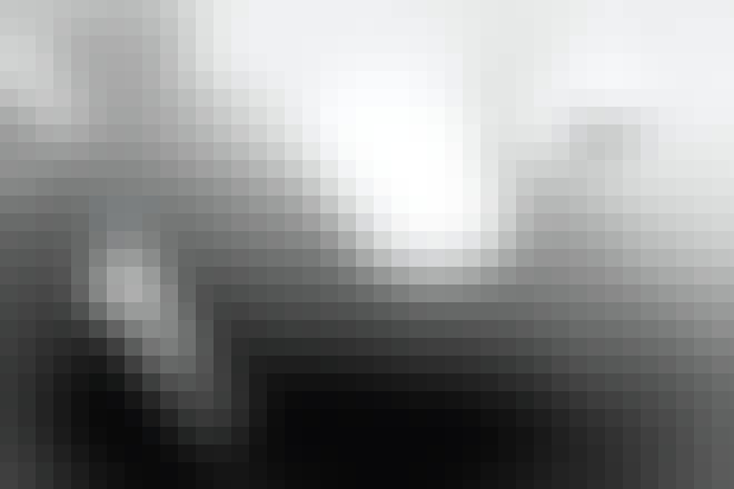 7 april kl. l2.30: Anfallet inleds 7 april kl. l2.30: Anfallet inleds