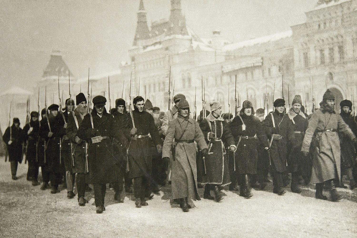 Rus porno TV incesto ogli ona uyqu bilan