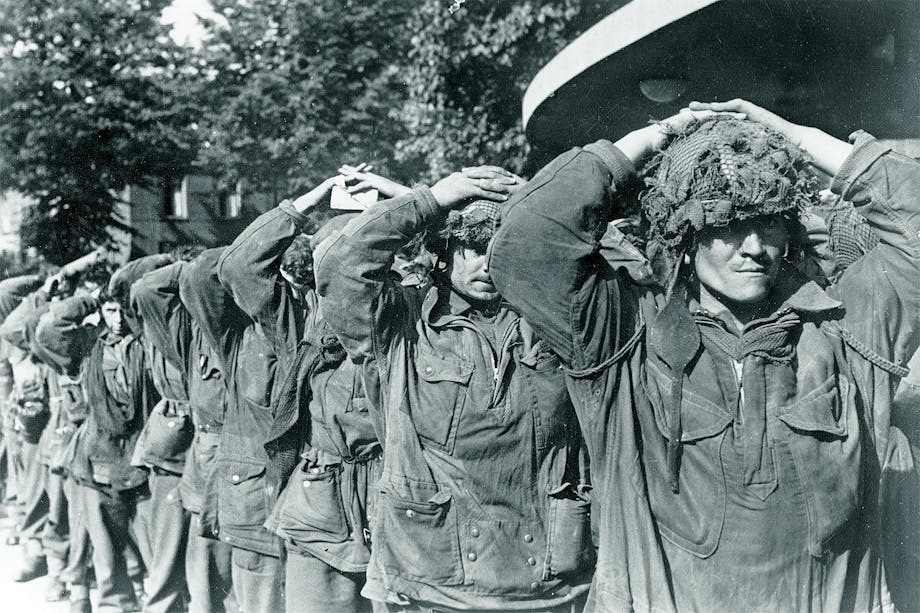 Operation Market Garden, andra världskriget. Brittiska krigsfångar i Arnhem. Operation Market Garden, andra världskriget. Brittiska krigsfångar i Arnhem.