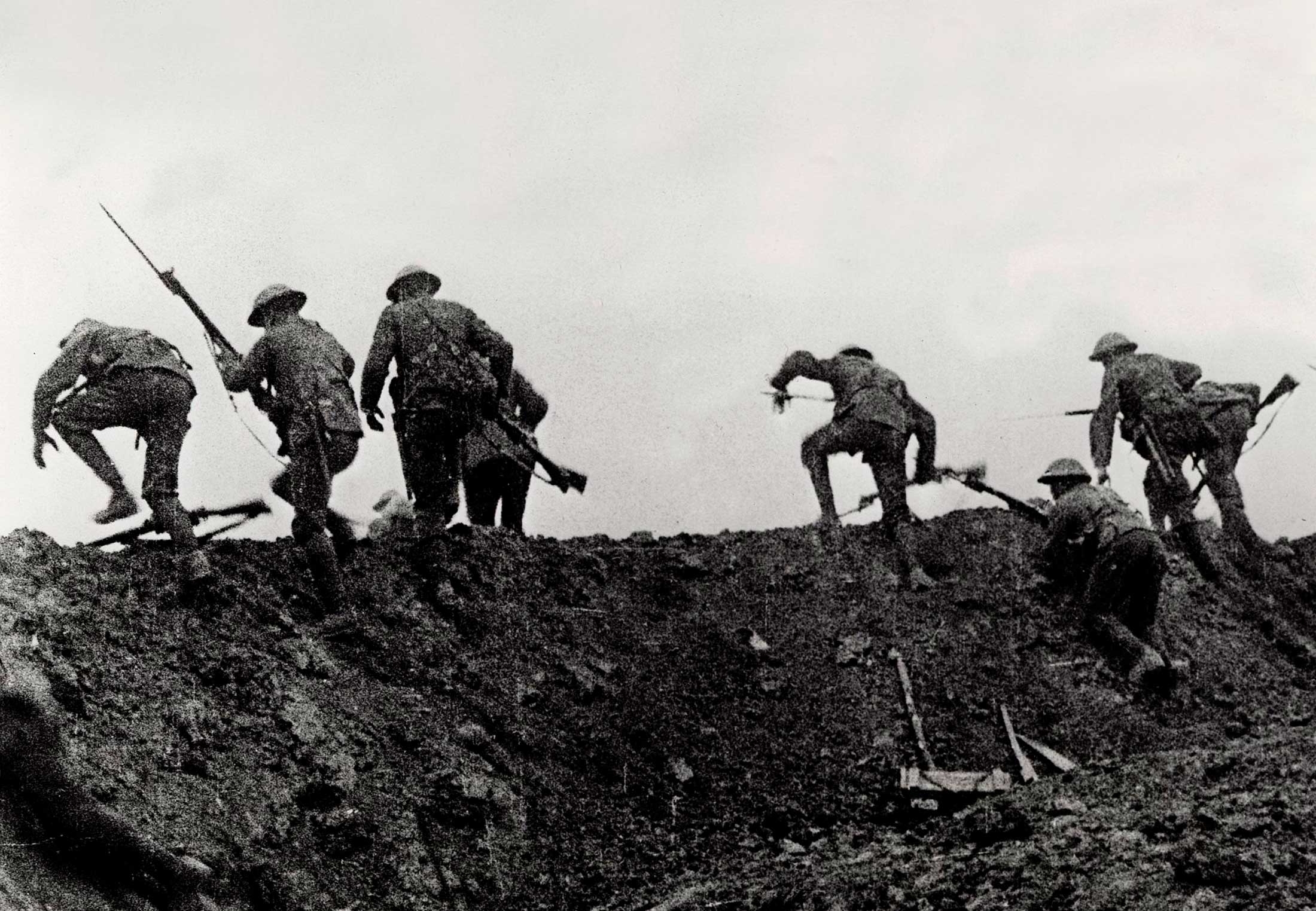 Верденская мясорубка 1916. Верден сомма. Верден сомма. Битва при сомме танки. 1 июля 1916 битва на сомме.