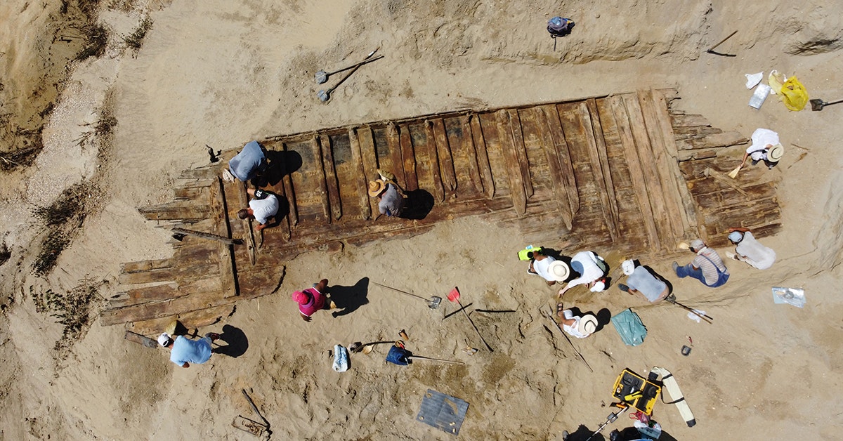 Two years in three years: Another Romanian ship is found in a Serbian coal mine