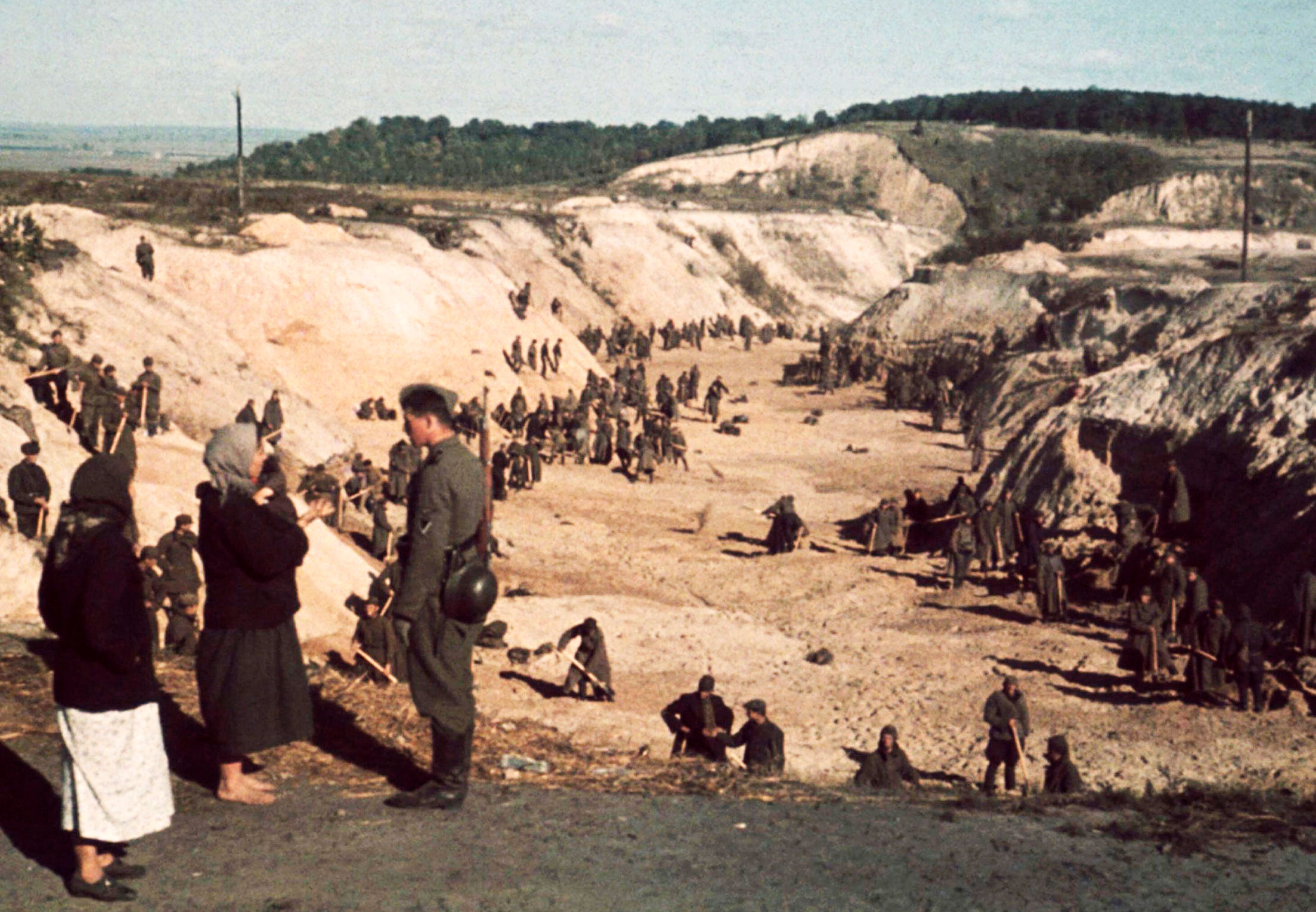 Joden moesten alle sporen van Holocaust uitwissen: 'Sonderaktion