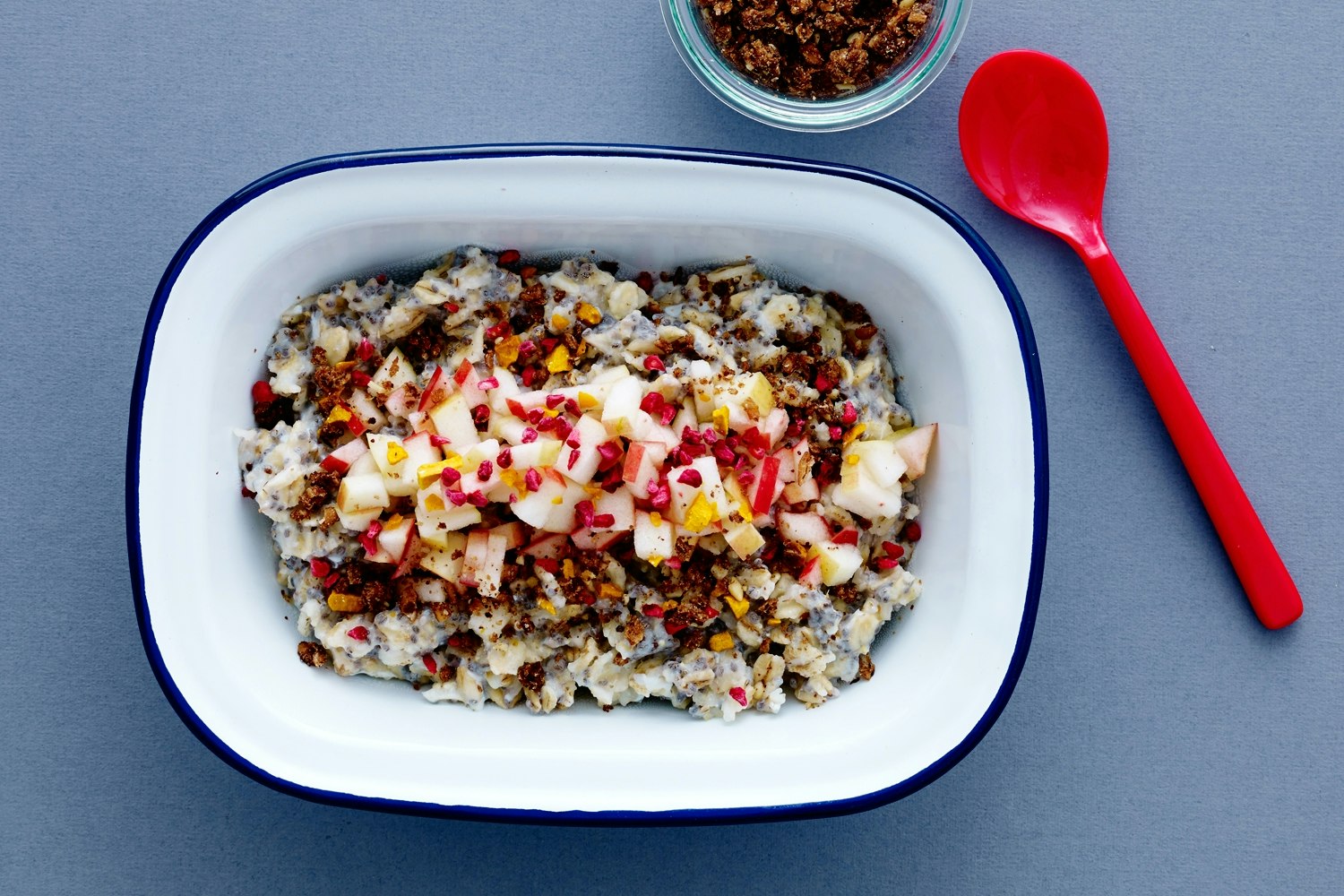 Rågbröd med chia, äpple och rågcrumble | iform.se