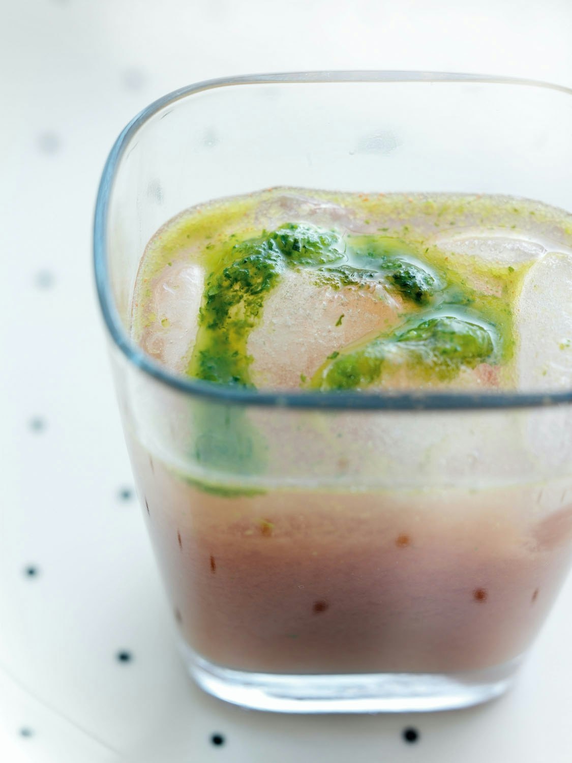 Ærtejuice med basilikum I FORM