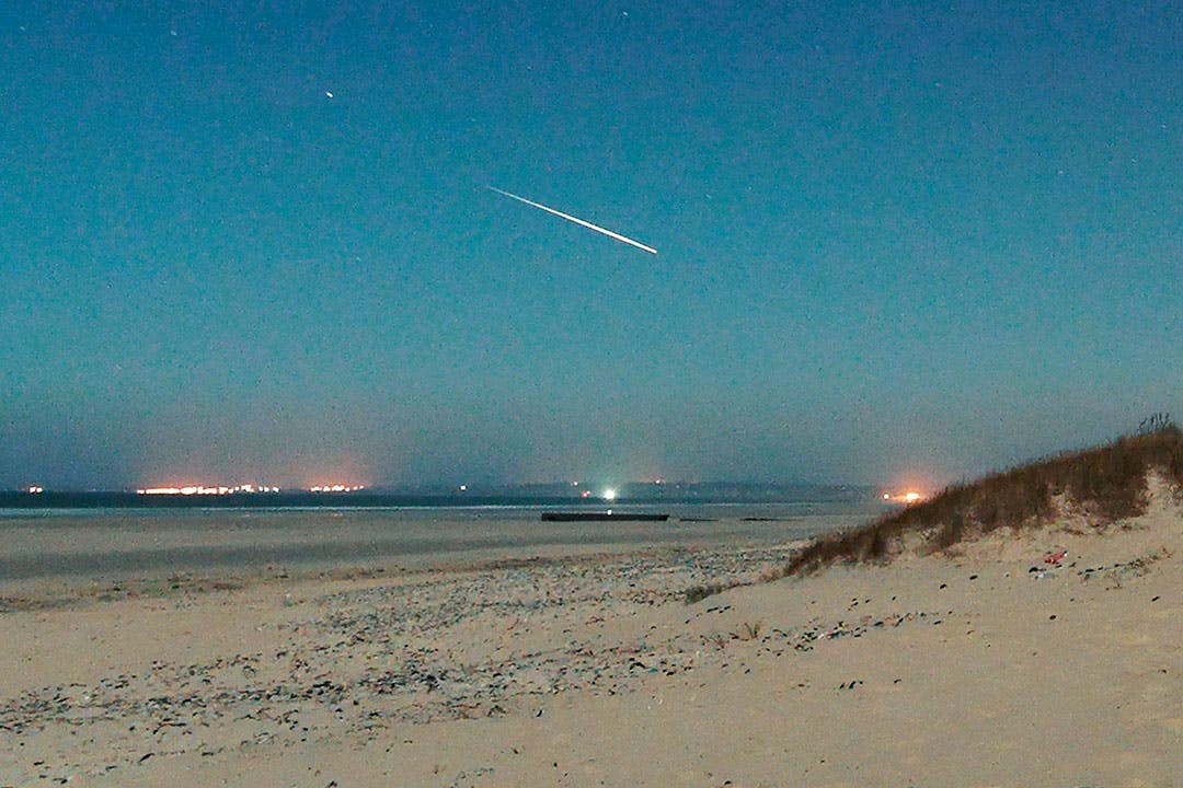 Kan Man Se Satelliter Fran Jorden