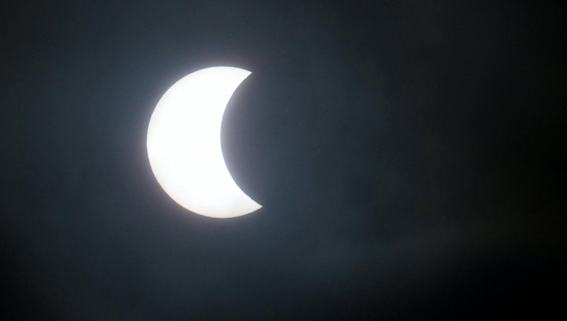 Eclipse på færøerne - 9.10 Eclipse på færøerne - 9.10