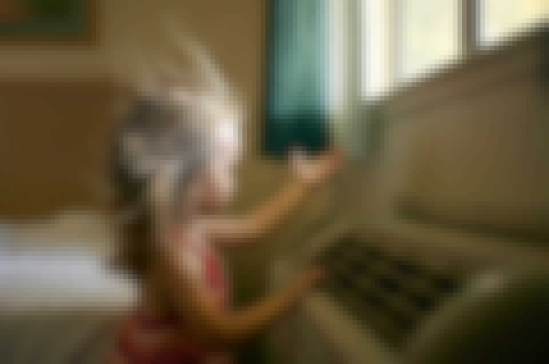 Girl playing with aircondition