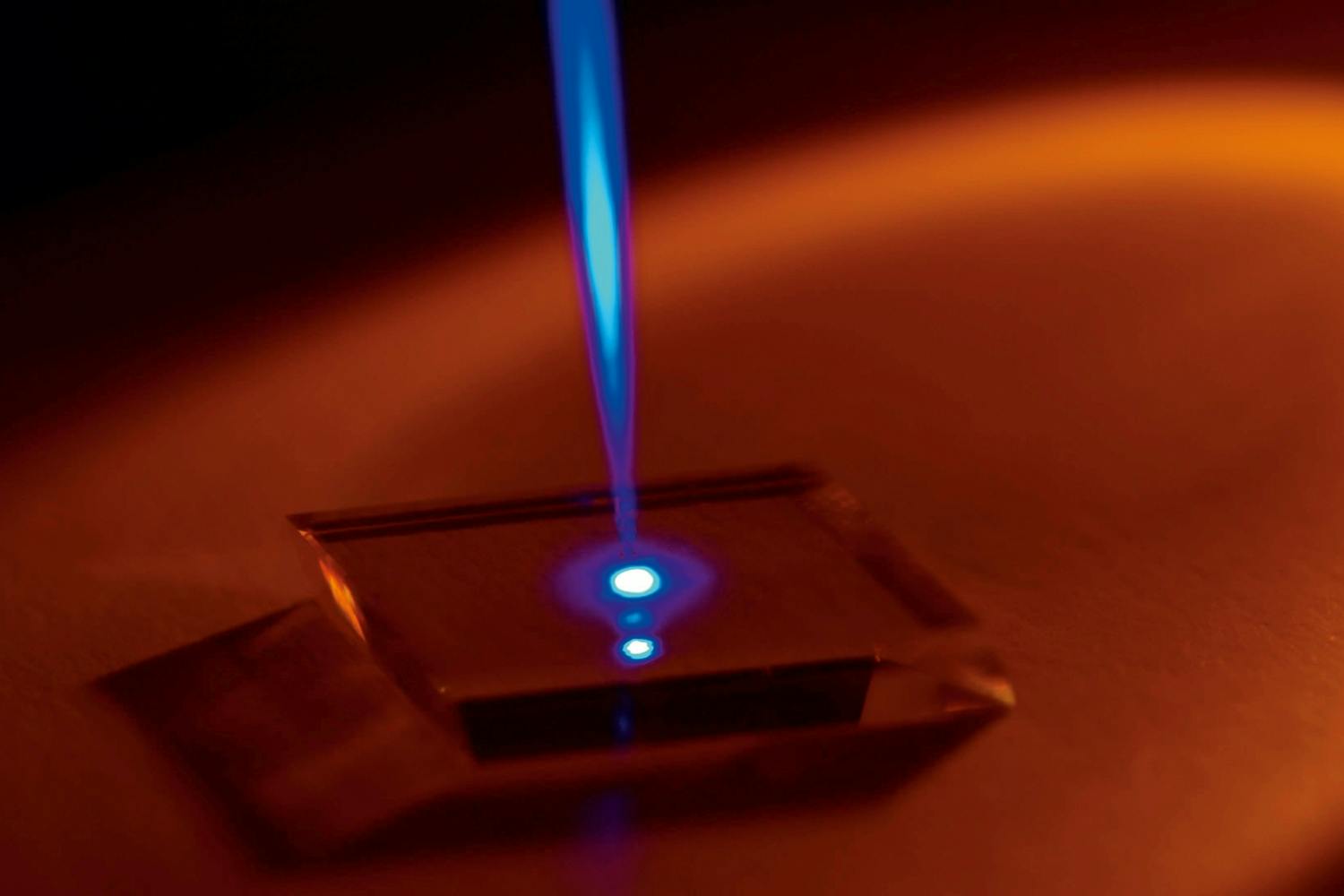Diamond under uv light Diamond under uv light