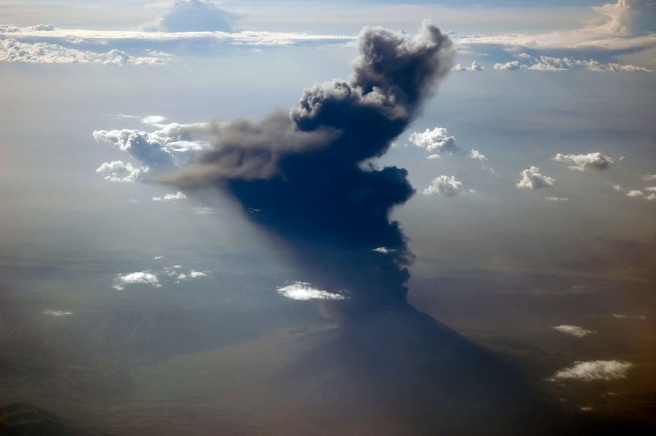 Oldoinyo Lengai smoke Oldoinyo Lengai smoke