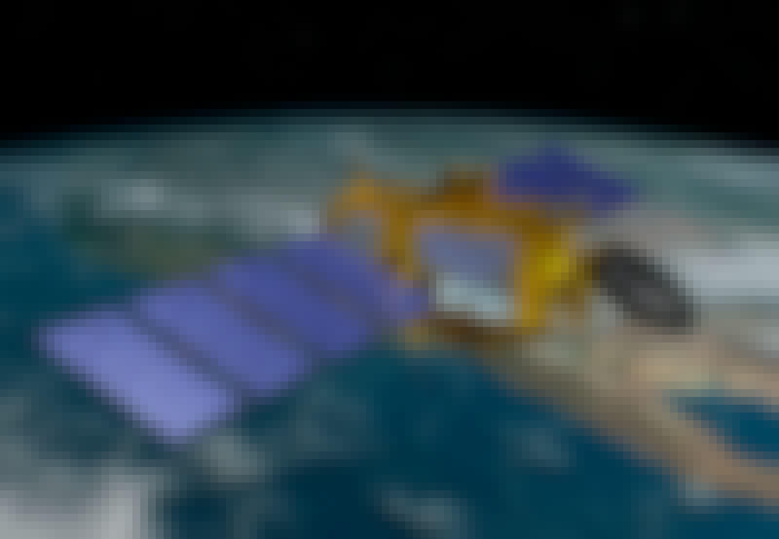 Satellit omkring Jorden Satellit omkring Jorden