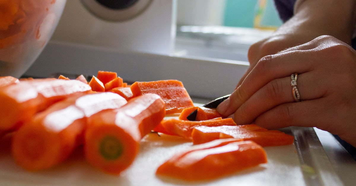 Un tagliere può contenere milioni di particelle indesiderate Un tagliere può contenere milioni di particelle indesiderate